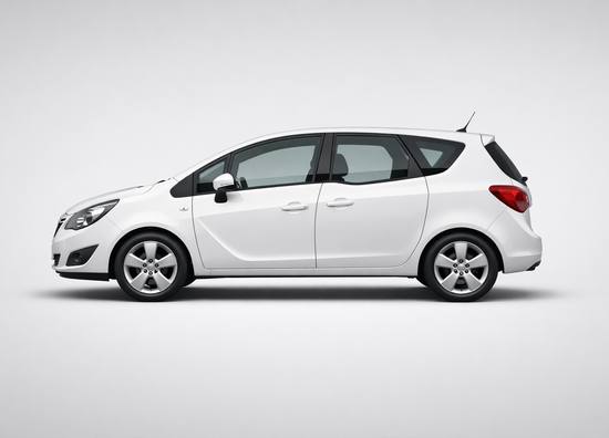 Замена термостата Opel Meriva B
